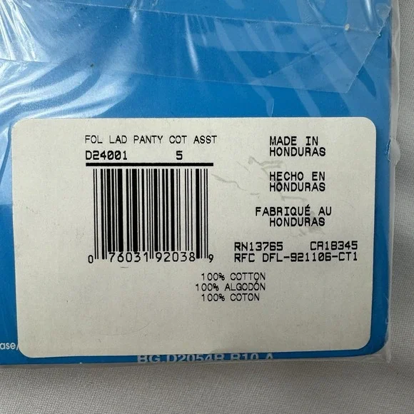 Fruit of the Loom Low Rise Briefs Womens Size 5 Small 3 Pack Cotton Panties NWT - Picture 2 of 4